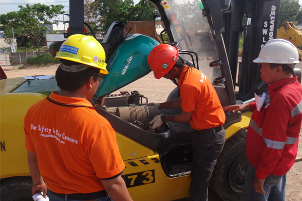 Forklift Operator Training Certified SIO Depnaker RI ambon aru kepulauan asahan pelabuhan ratu cepu ciamis cilacap cirebon deli serdang demak depok denpasar duri dumai ende enrekang toraja tanggerang situbondo sleman